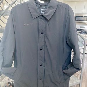 Nike Basketball Kyrie Irving Shield Jacket